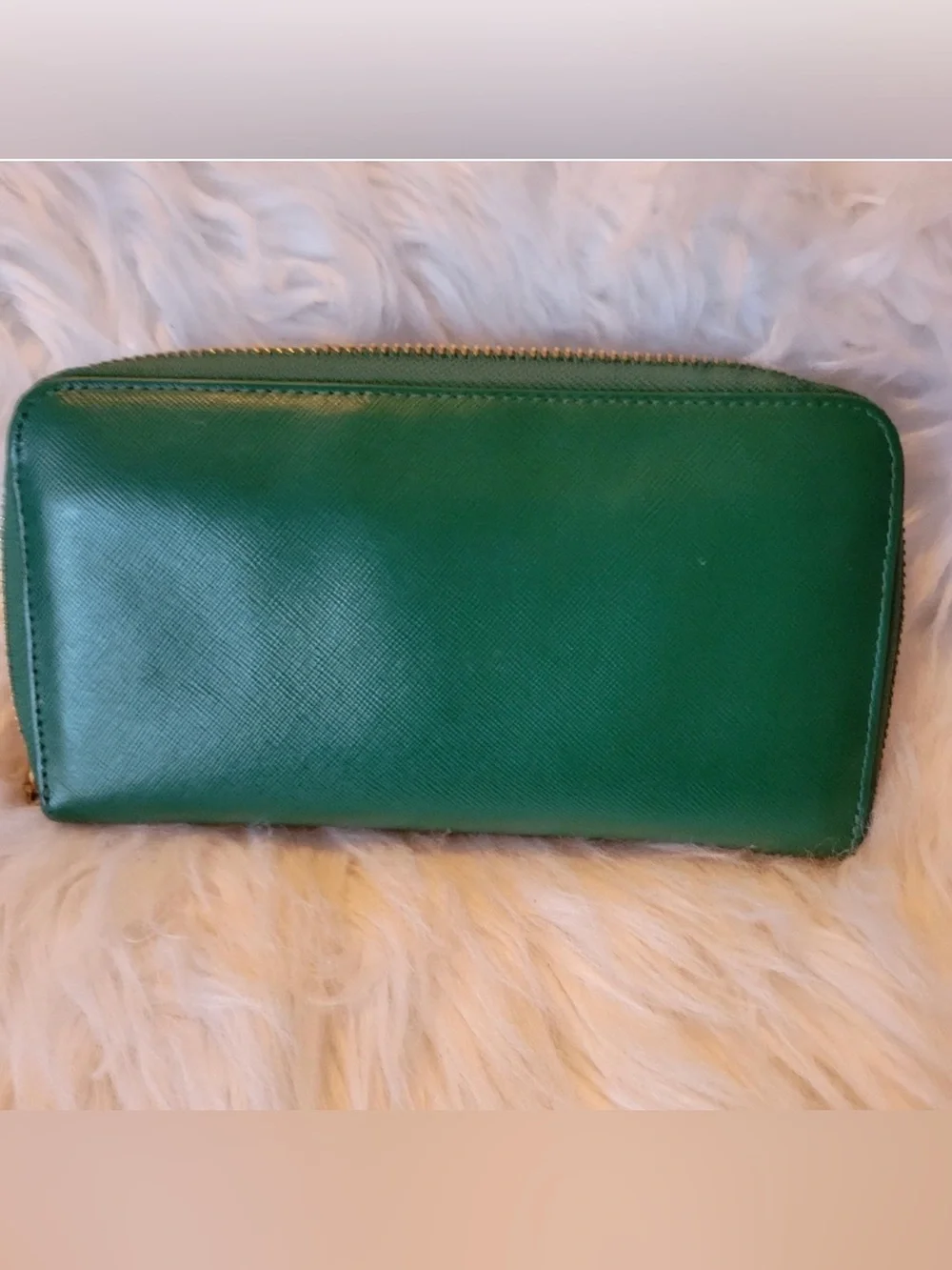Tory Burch Emerald Green Zip-Around Continental Wallet with Gold Logo
